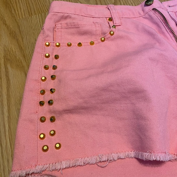 Forever21 Gold Studded Pink Shorts - Picture 5 of 8